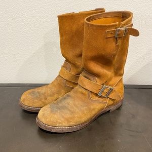 MENS REDWING BOOTS, SIZE 9